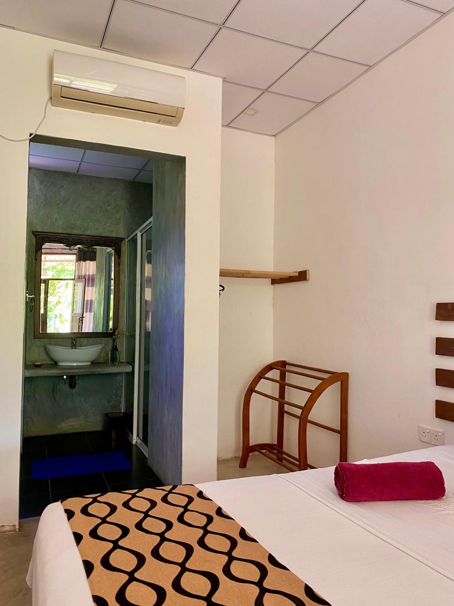 The Dale Mirissa Hotel ภายนอก รูปภาพ