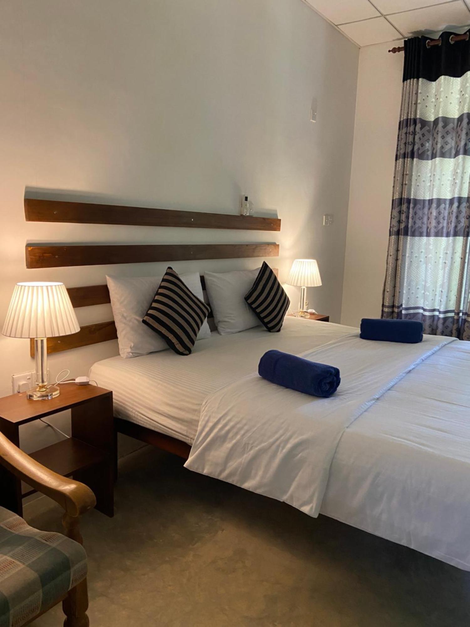 The Dale Mirissa Hotel ภายนอก รูปภาพ